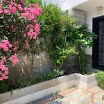 Gemütliches In Ano Poli Apartment *