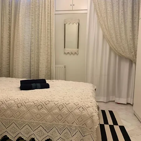 Gemuetliches In Ano Poli Appartement