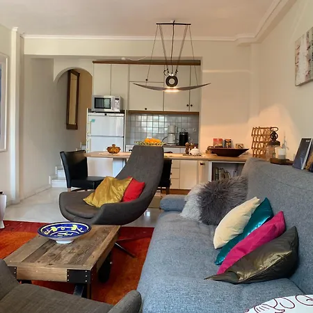 Gemuetliches In Ano Poli Appartement *