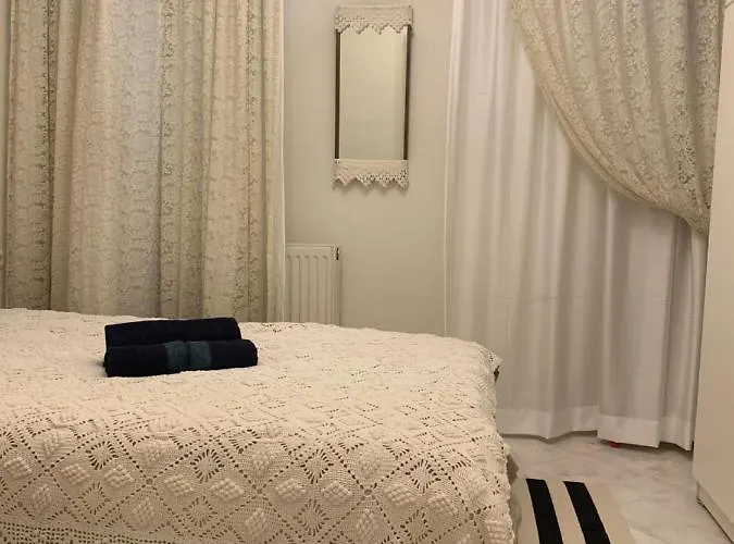 Gemuetliches In Ano Poli شقة