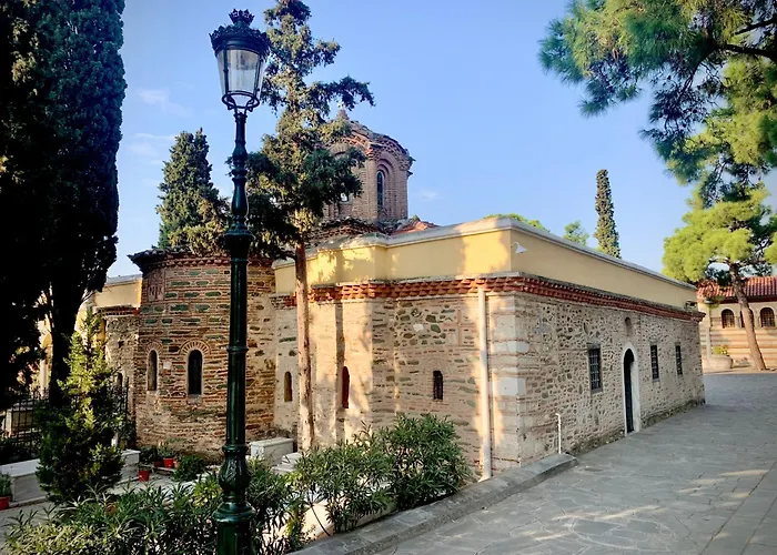 Gemuetliches In Ano Poli سالونيك